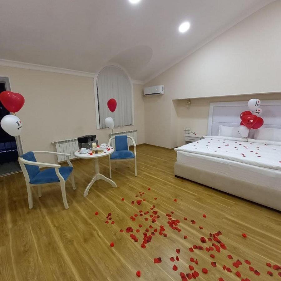 Queens 2 Hotel Ташкент Екстериор снимка