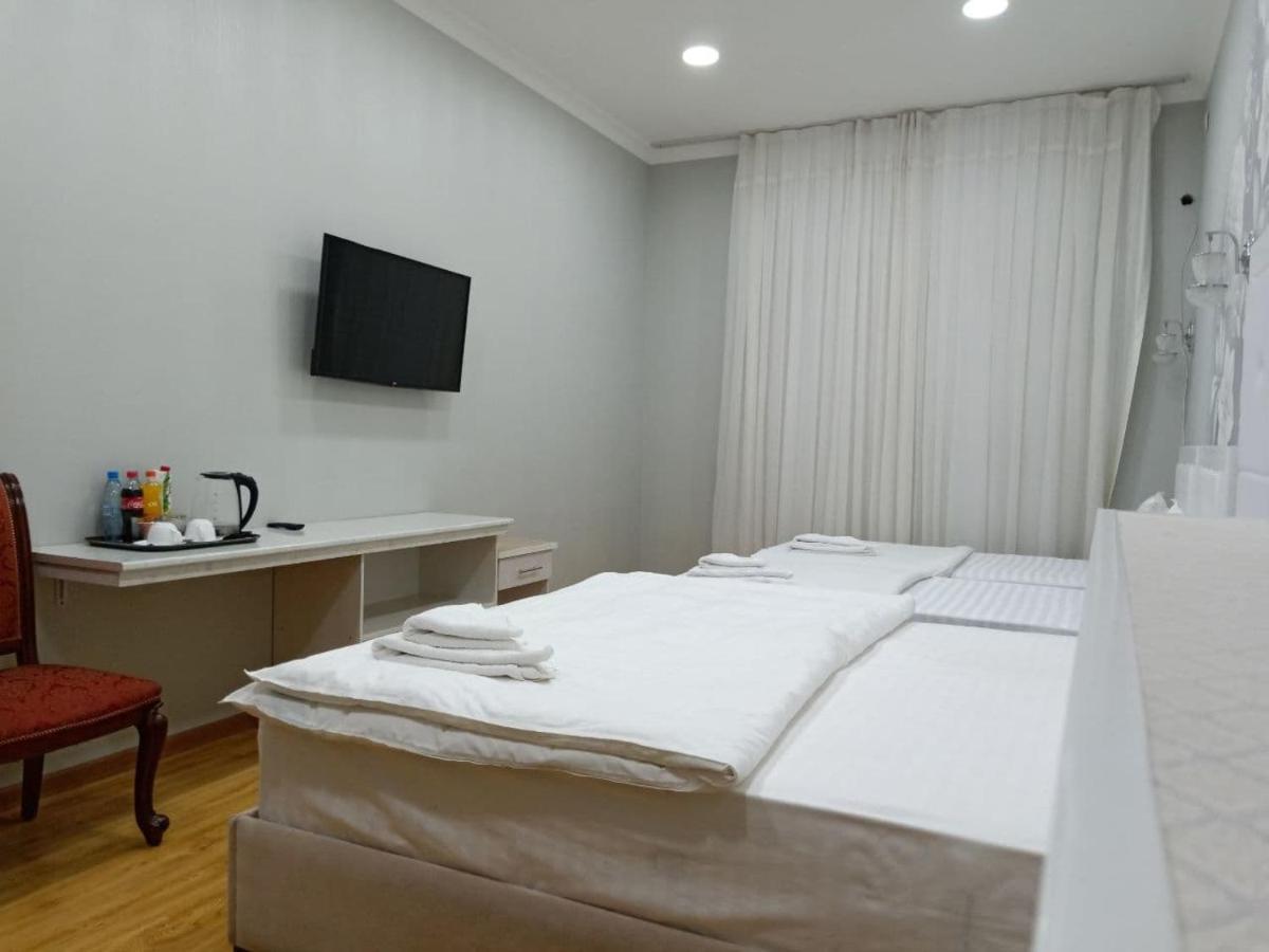 Queens 2 Hotel Ташкент Екстериор снимка