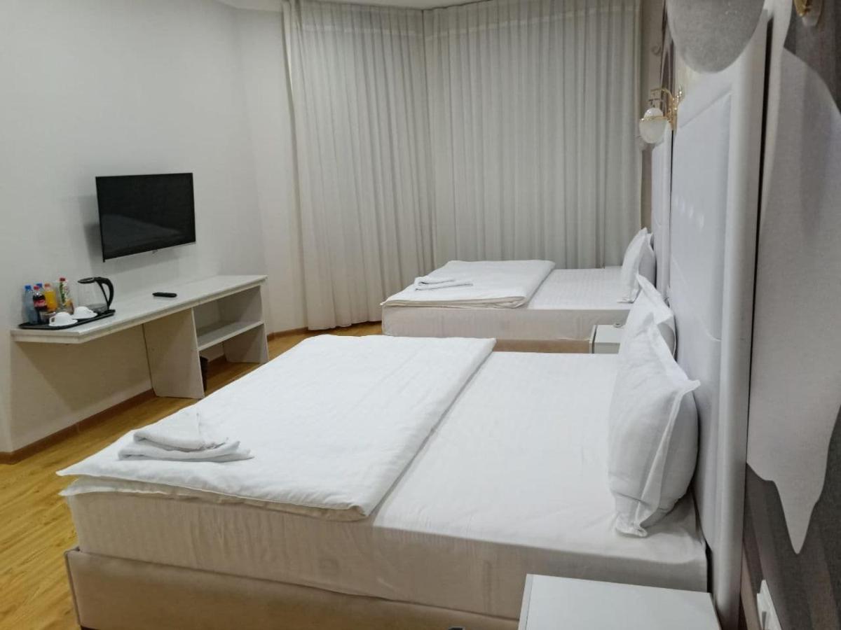 Queens 2 Hotel Ташкент Екстериор снимка