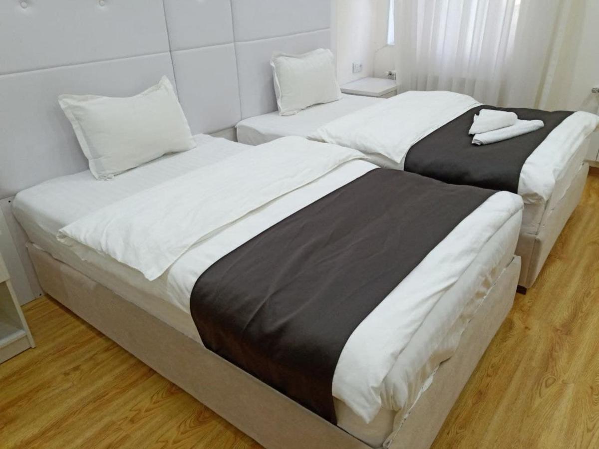Queens 2 Hotel Ташкент Екстериор снимка