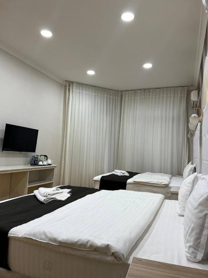 Queens 2 Hotel Ташкент Екстериор снимка