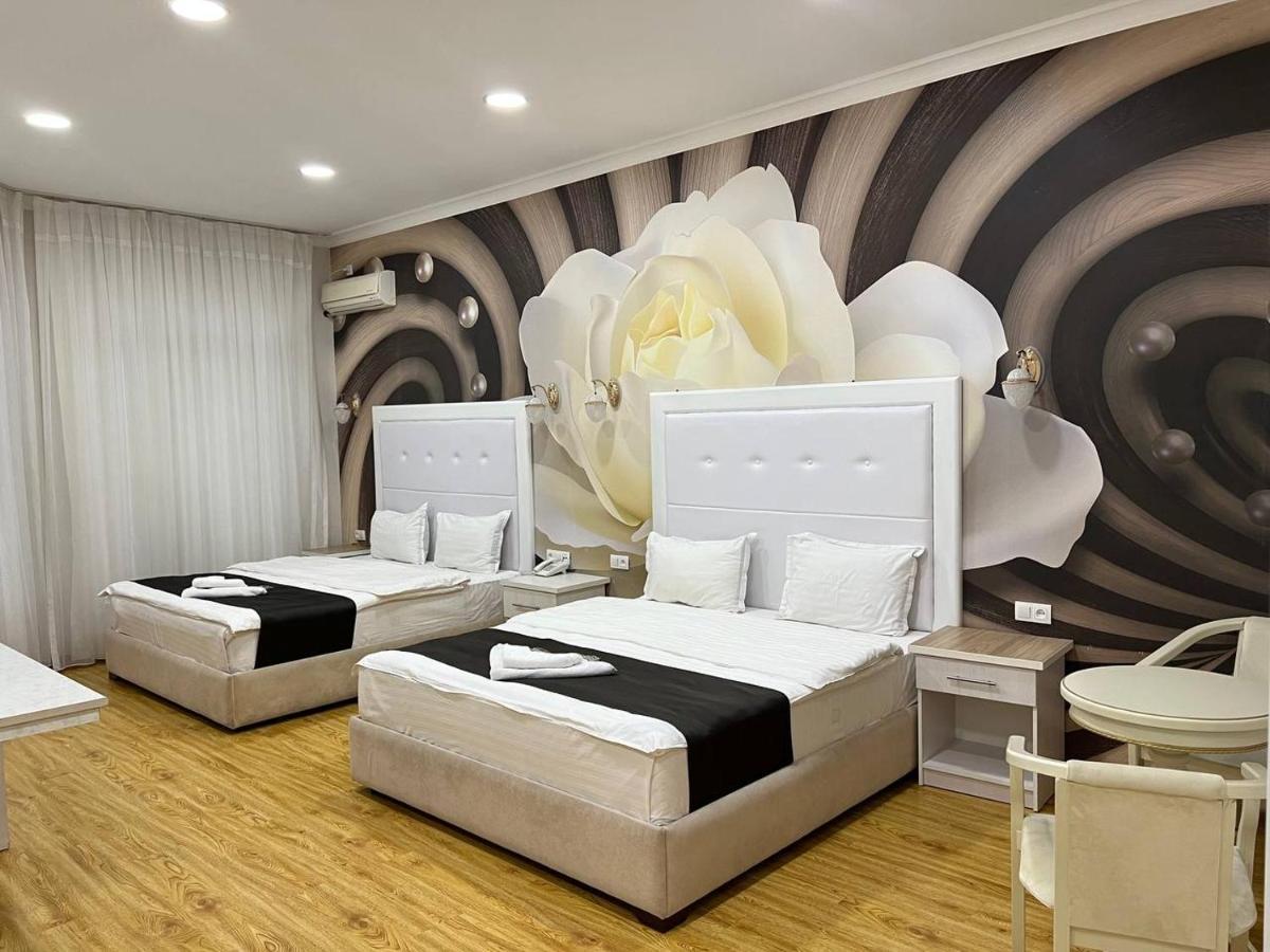 Queens 2 Hotel Ташкент Екстериор снимка