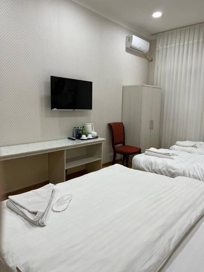 Queens 2 Hotel Ташкент Екстериор снимка